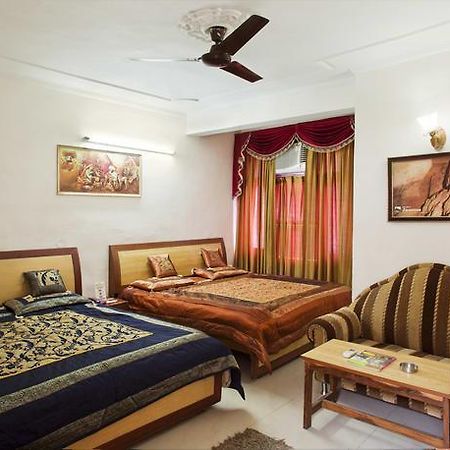 Hotel Kapoor Palace Katra  Kültér fotó